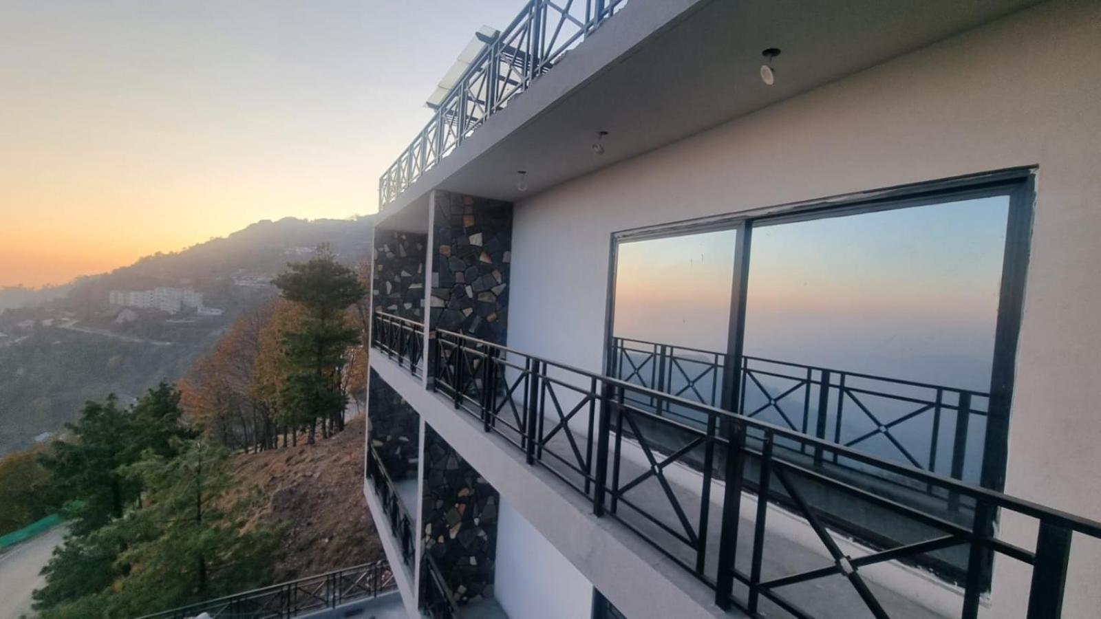 The Bliss Avenue Hotels 무레 외부 사진